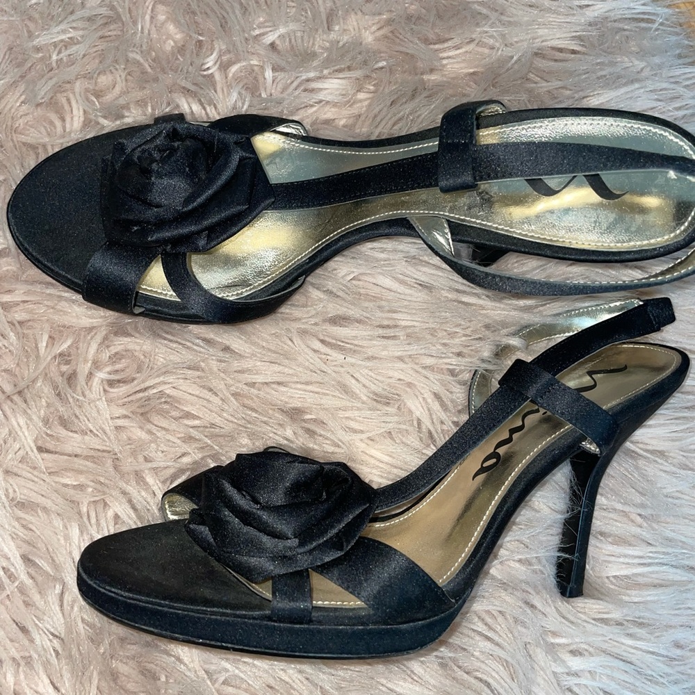 Nina strappy slignback heels - size 9.5